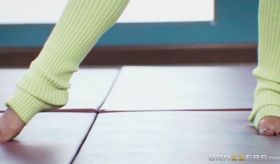 Восьмидесятые годы - эпоха порно аэробики на экранах.