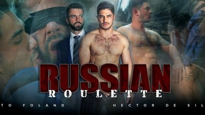 Русский порно актер Дато в своем новом фильме о шпионах захватывает англичанина в голубом костюме, подозреваемого в шпионаже.