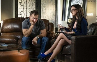 Братик, не так быстро, твой член слишком большой для моей узкой задницы.